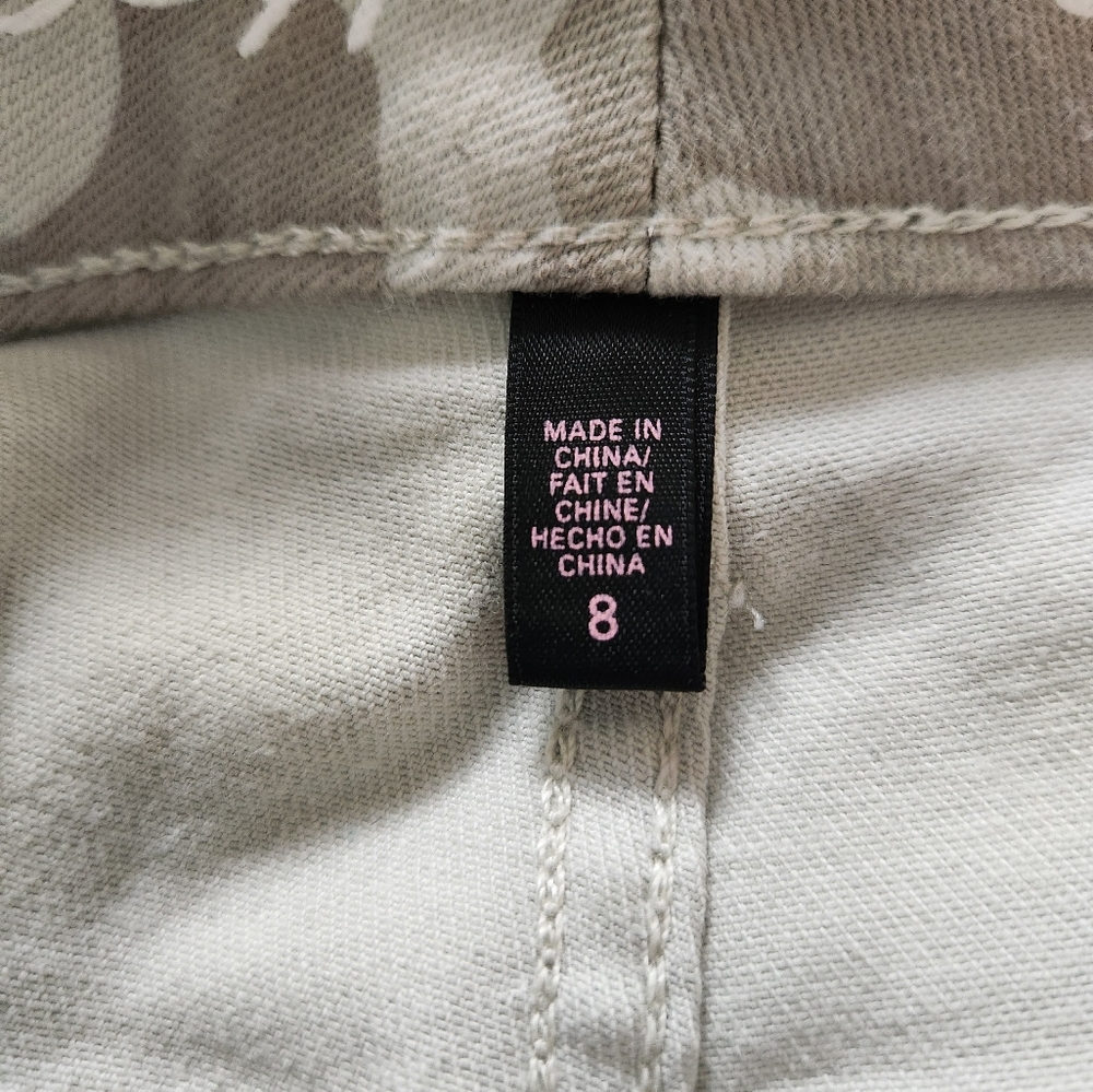 Victoria's Secret VS Boyfriend Shorts Camo Micro Short Frayed Edge Cut Off Sz. 8 - Picture 9 of 13